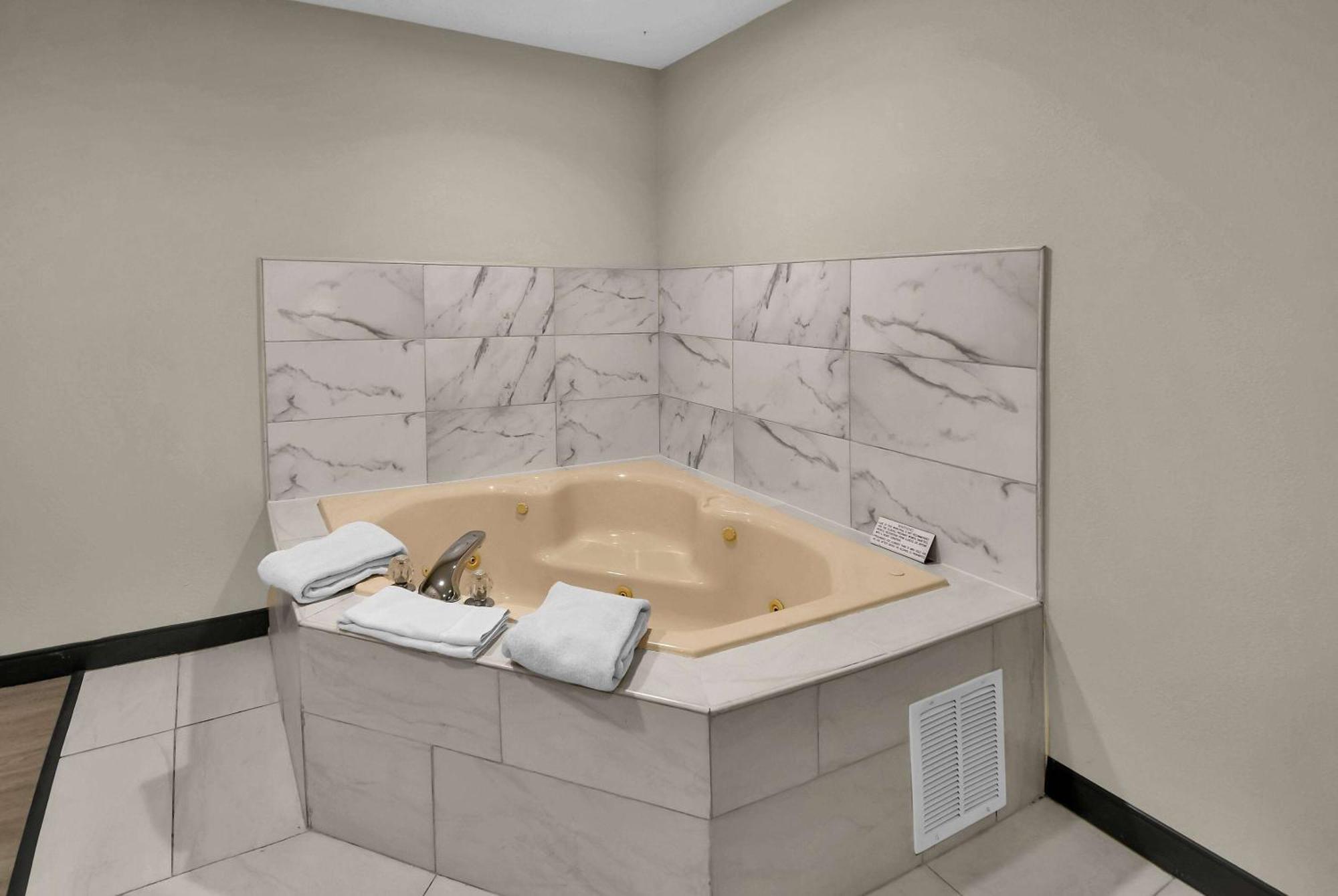 Baymont By Wyndham Zanesville Luaran gambar